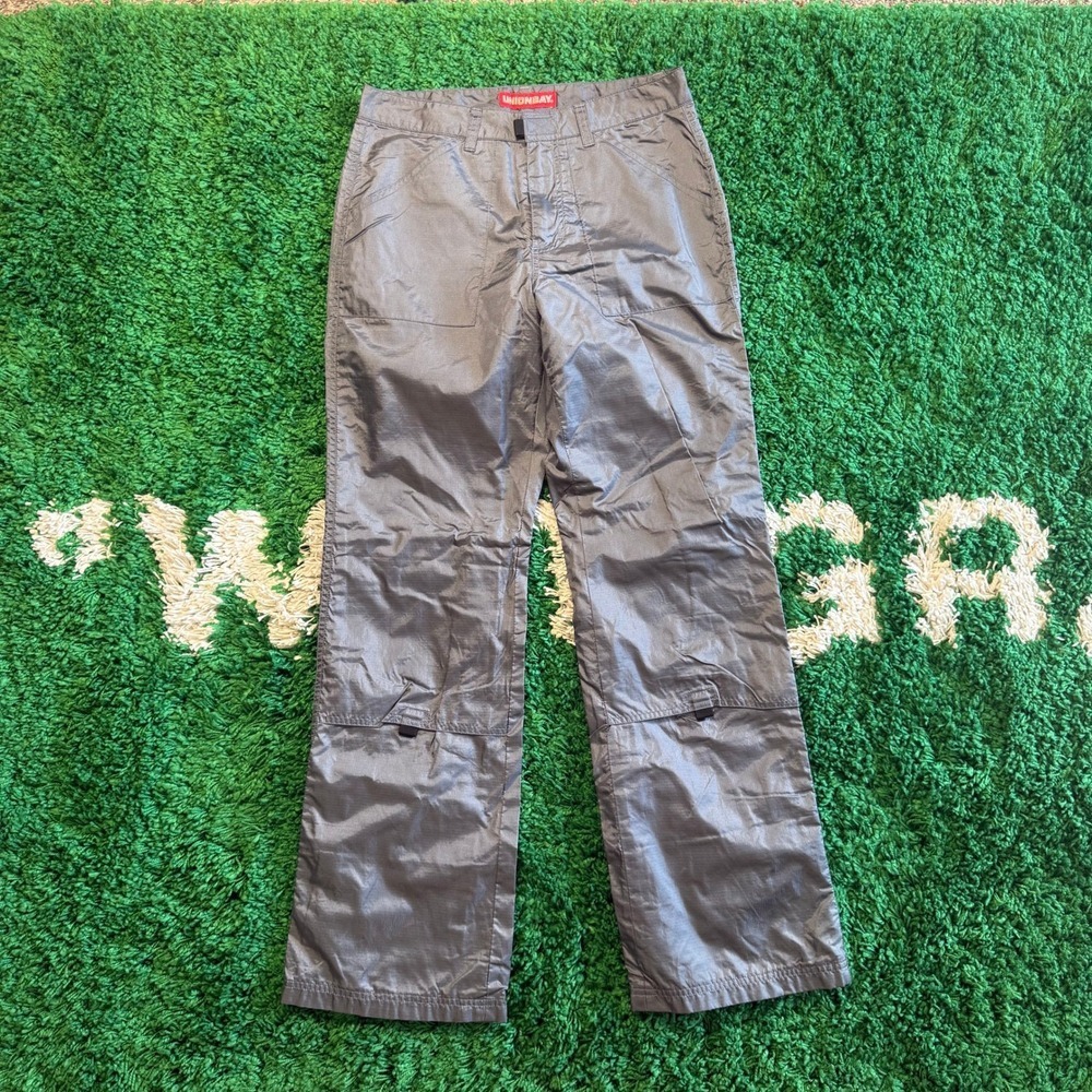 Unionbay Gray Cargo Pants Shiny Nylon Blend Women Size 7 Outdoor‎ Casual Wear